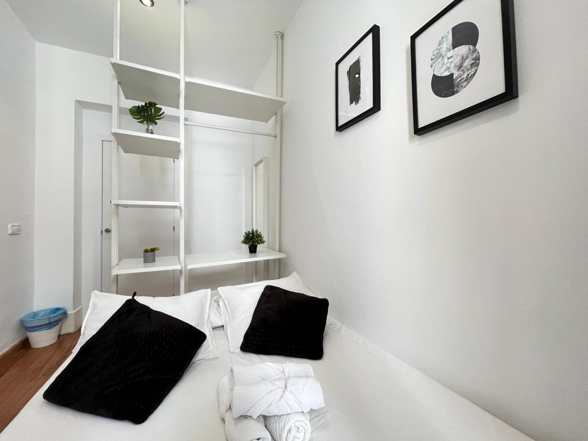 Habitacion Chueca Exterior Madrid Bagian luar foto